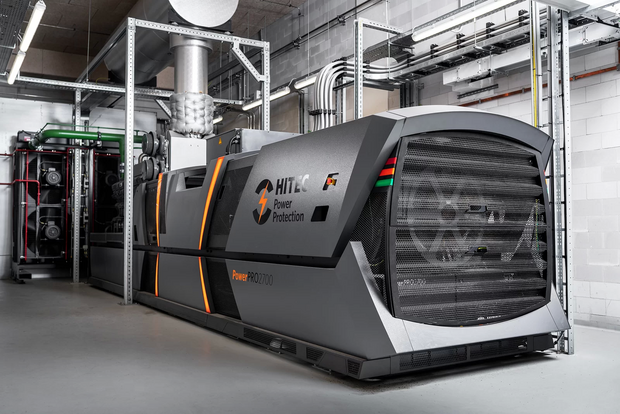 HITEC Power PRO 2700