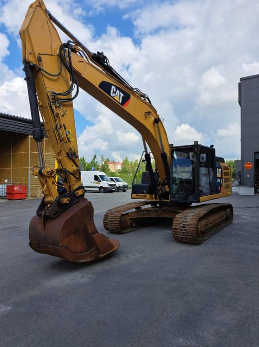 CATERPILLAR 324EL
