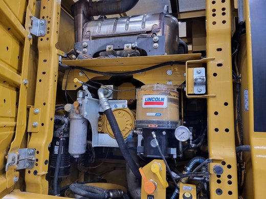 CATERPILLAR 330
