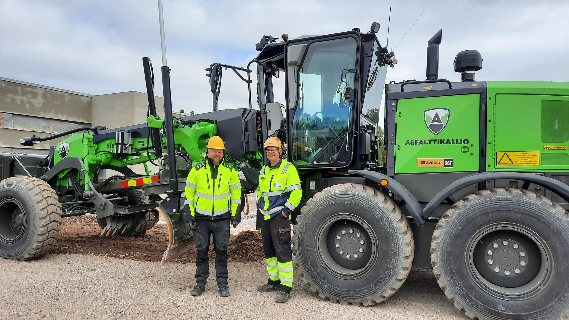 Cat 140 ja Cat 120M tiehöylät - Avesco Construction Equipment